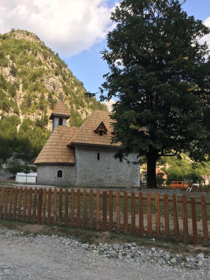 Bujtina Pllumi Theth Bed and Breakfast Εξωτερικό φωτογραφία