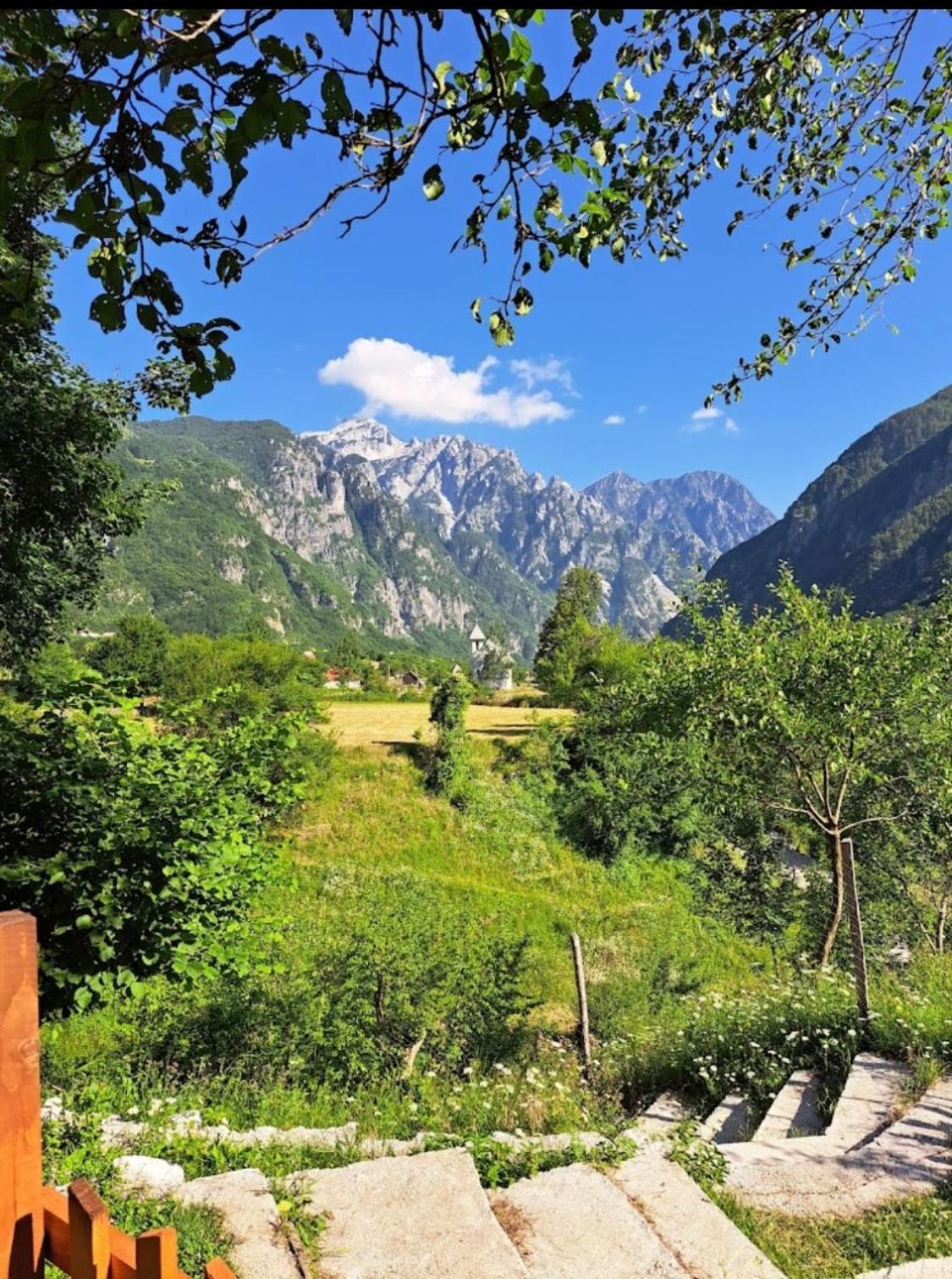 Bujtina Pllumi Theth Bed and Breakfast Εξωτερικό φωτογραφία