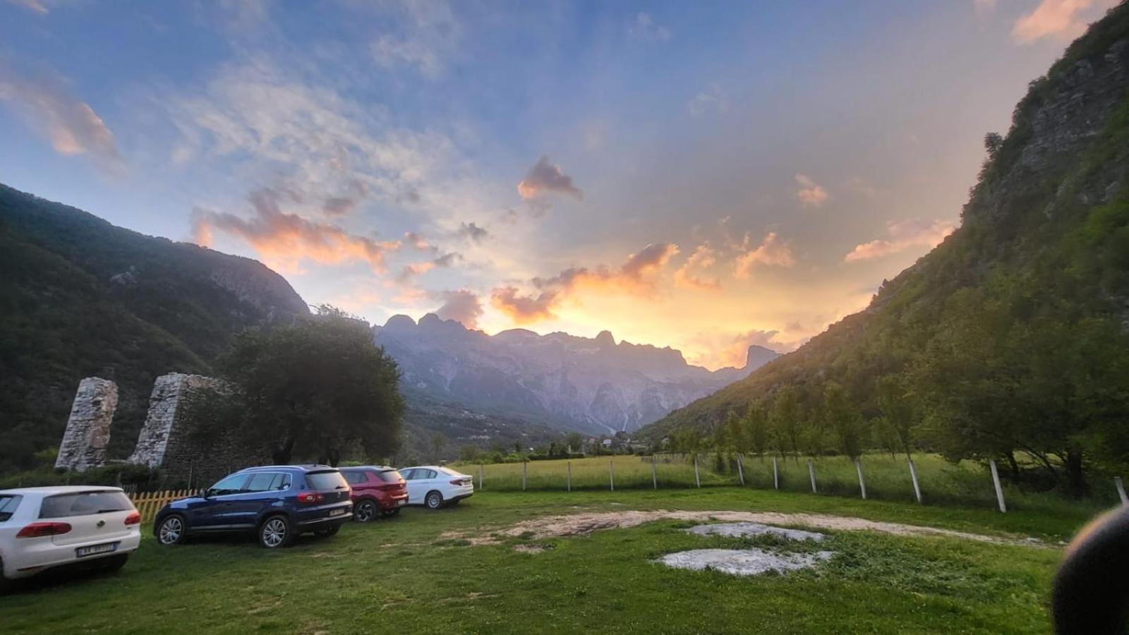 Bujtina Pllumi Theth Bed and Breakfast Εξωτερικό φωτογραφία